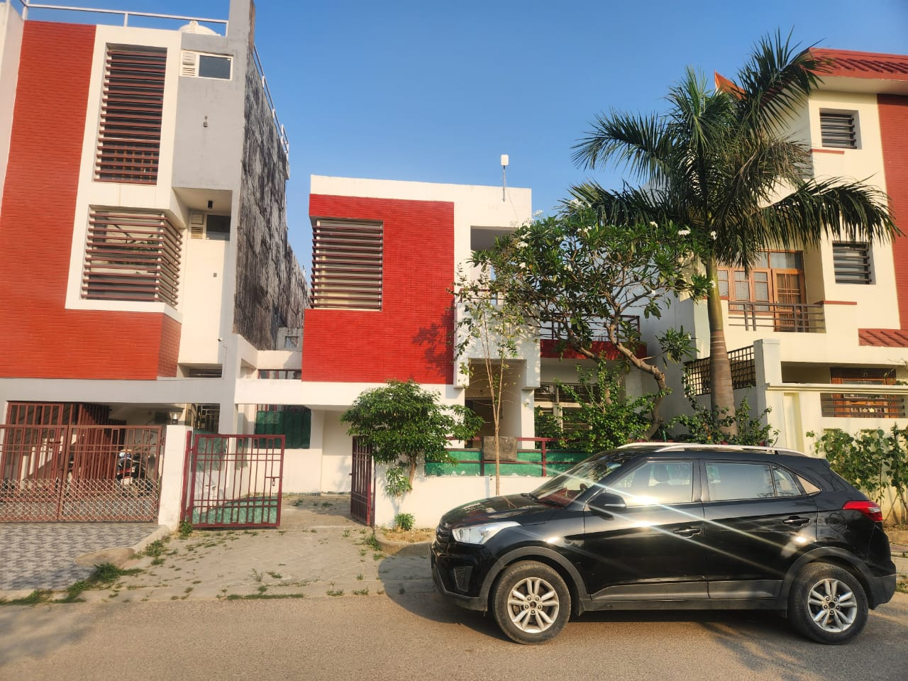VILLA FOR SALE in Ansal Api sushant Golf City lucknow